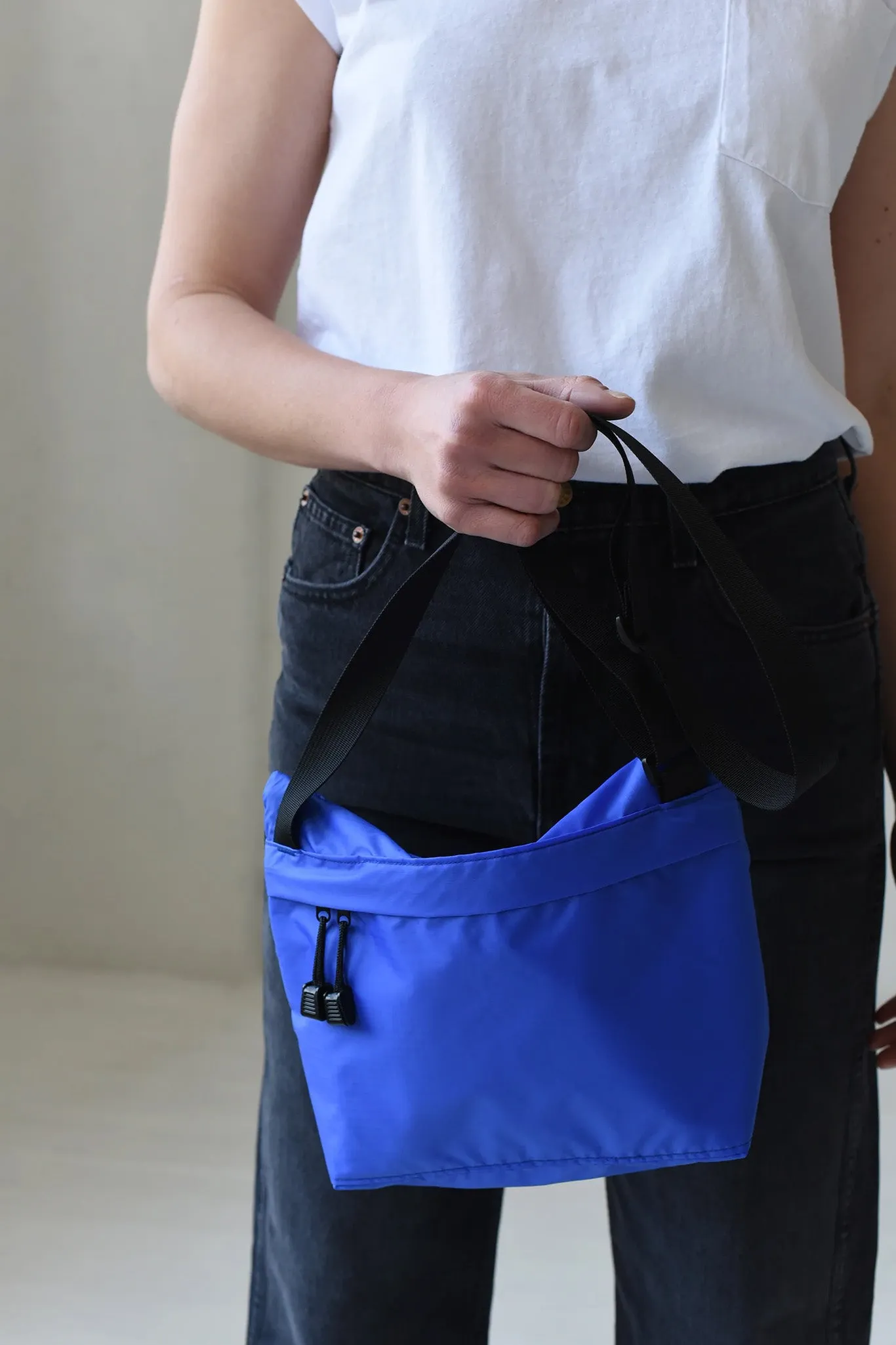 8.6.4 Nylon Crossbody Bag - Royal Blue