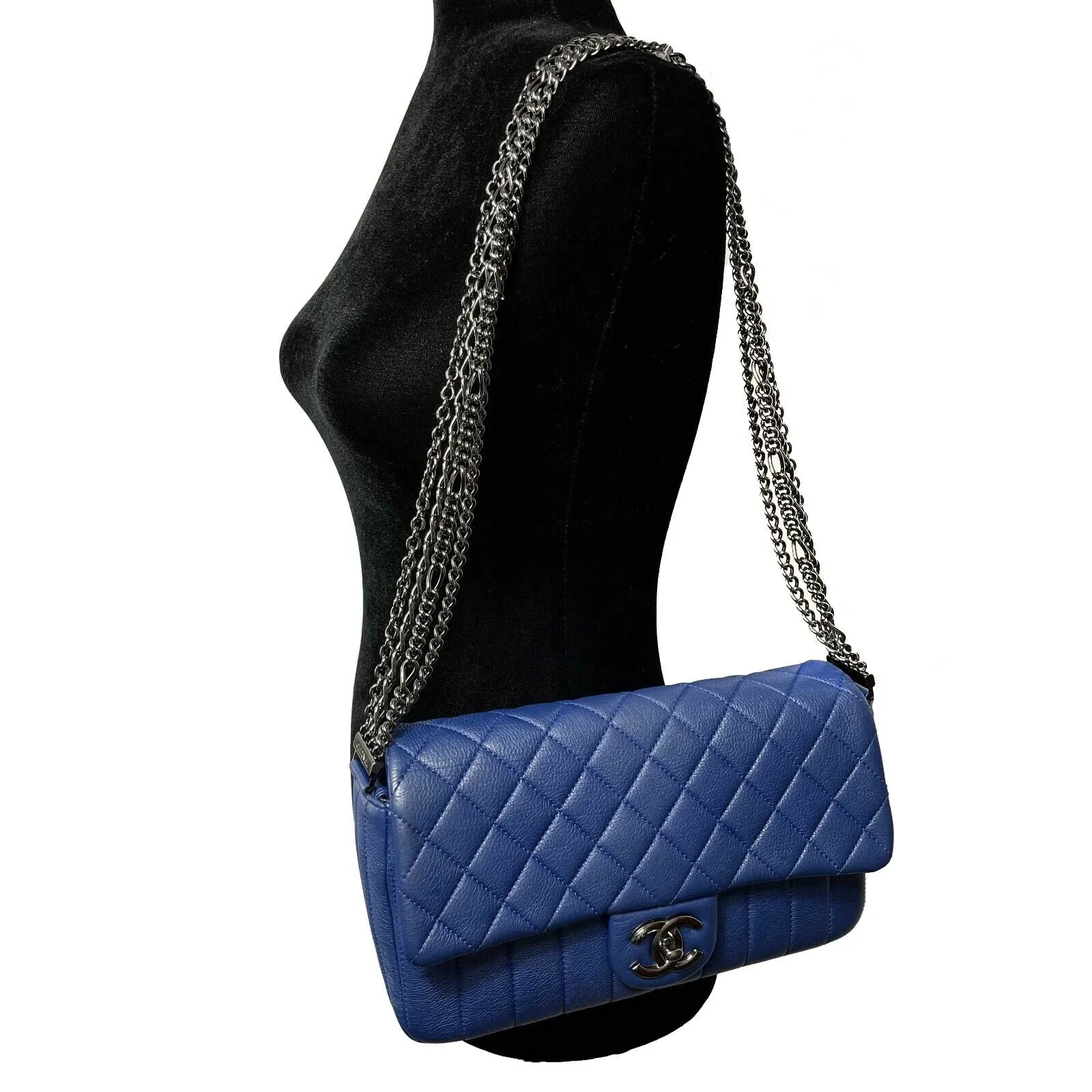 CHANEL - Quilted Leather Medium Single Flap Blue / Ruthenium Shoulder Bag