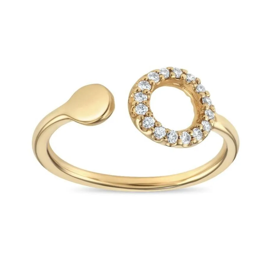 Hole-Dot Ring With Pave Diamonds