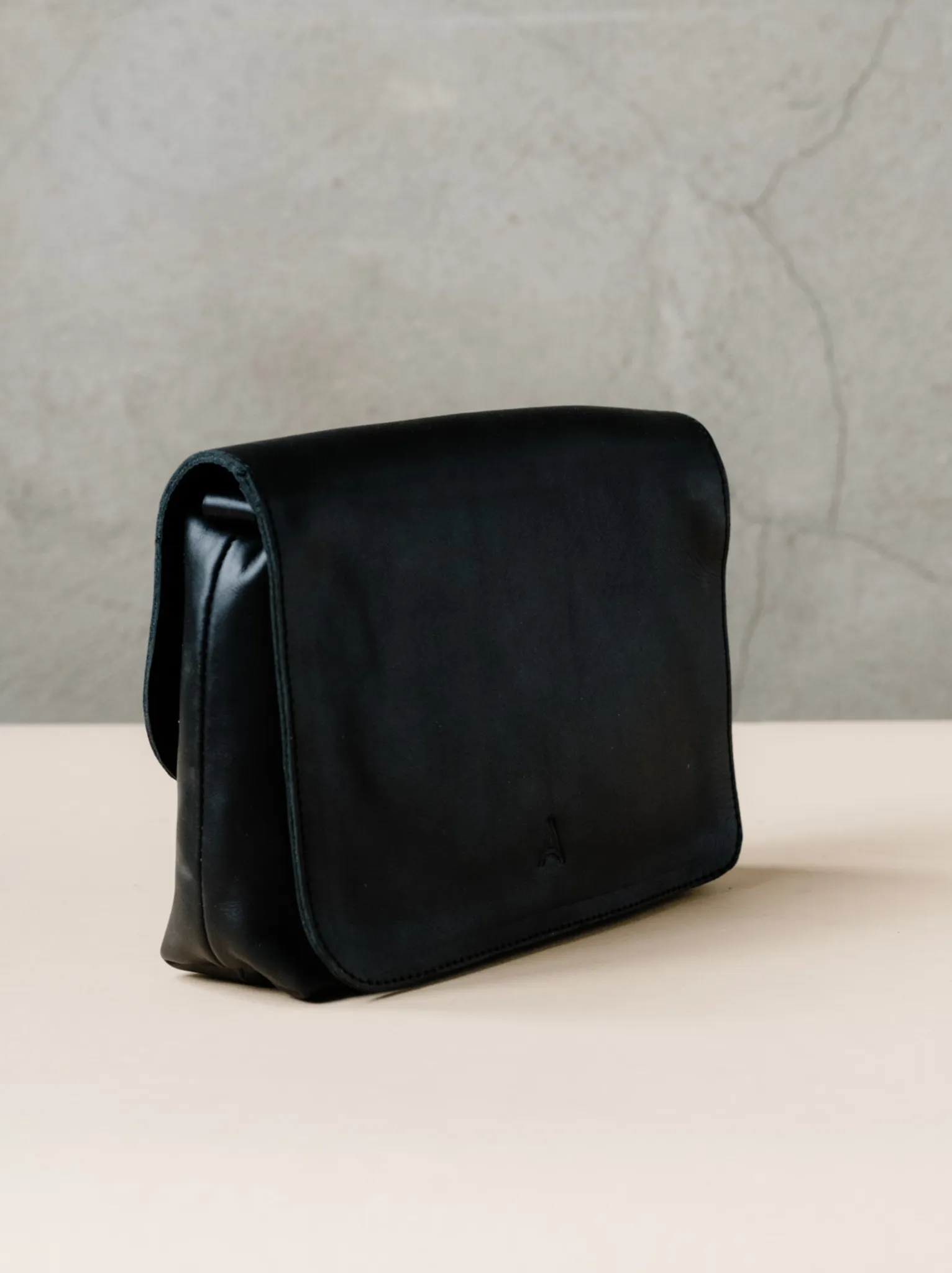 Perry Shoulder Crossbody