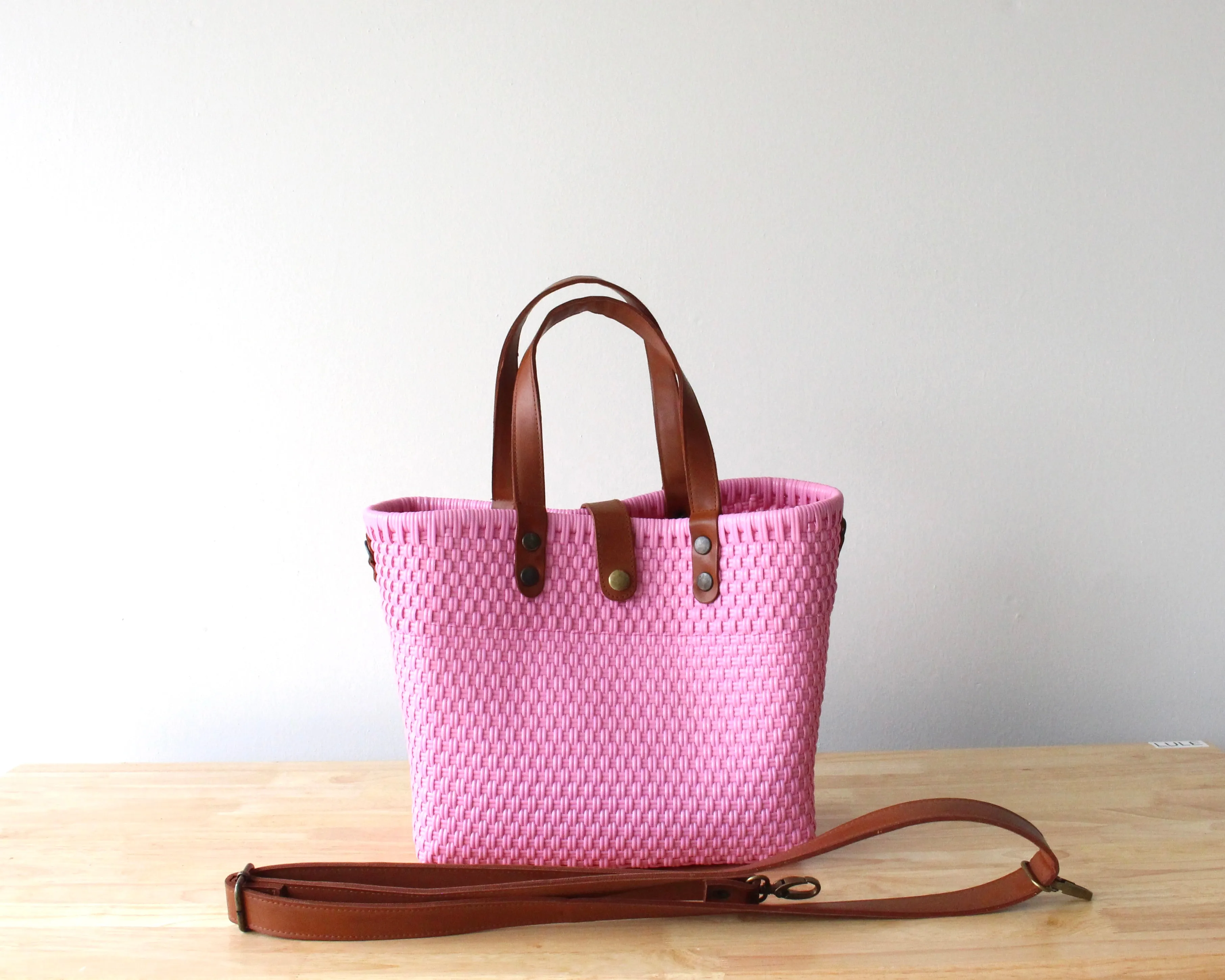 Pink Handwoven Purse by MexiMexi