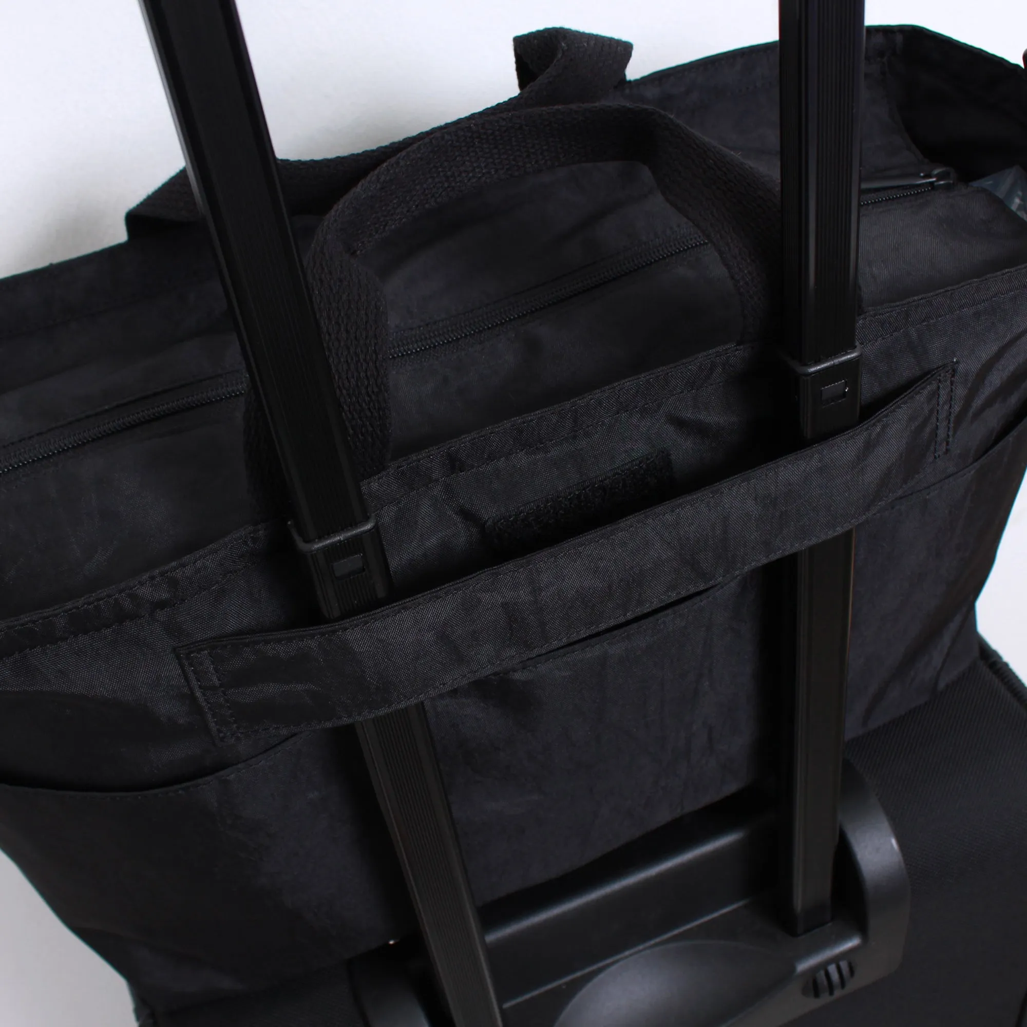 tote bag / packable / black